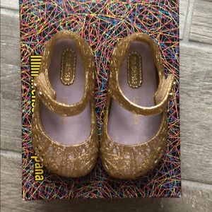 Mini Melissa size 5